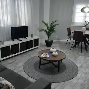 https://aquaviva.adeje-hotels.com